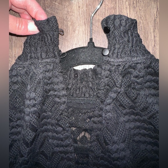 Sezane Black Lace Shona Top - Picture 6 of 11